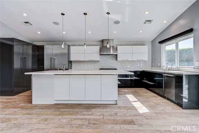 MLS #SB25244003 image #14