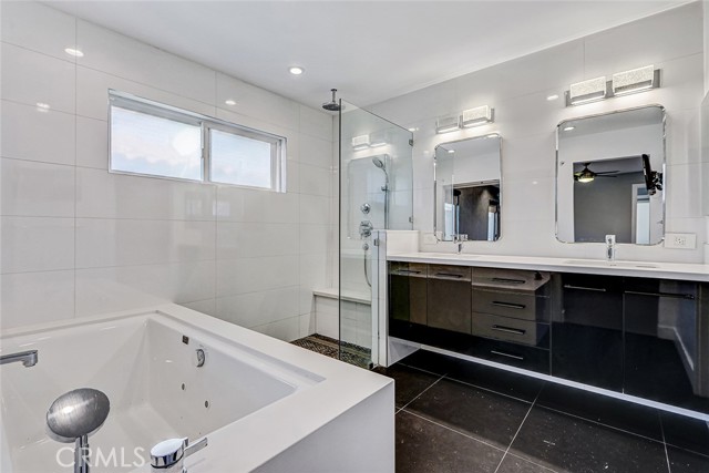 MLS #SB25244003 image #24