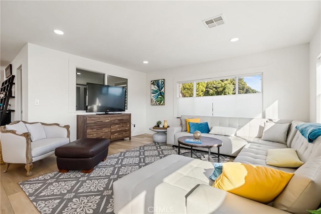 MLS #SB25244079 image #12