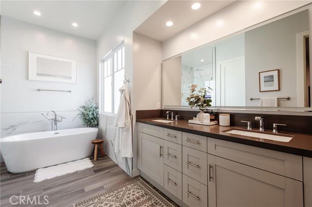 MLS #SB25244364 image #10