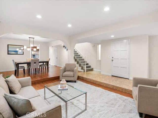 MLS #SB25244484 image #1