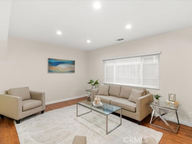 MLS #SB25244484 image #9