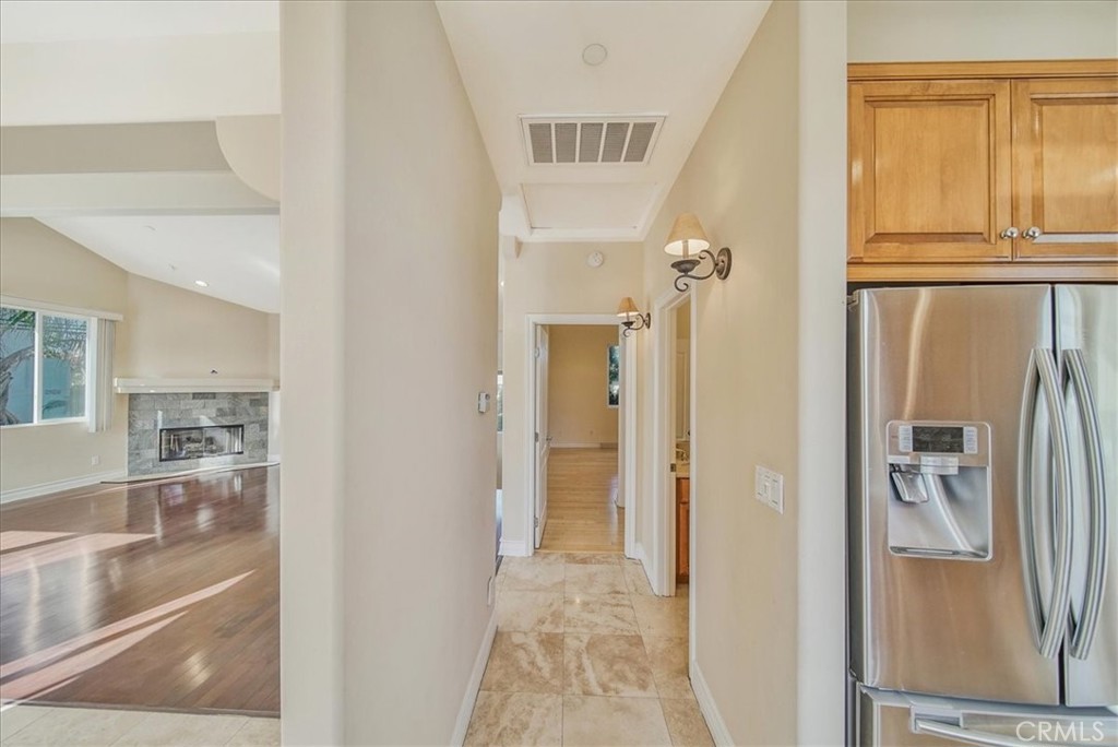 MLS #SB25244992 image #10