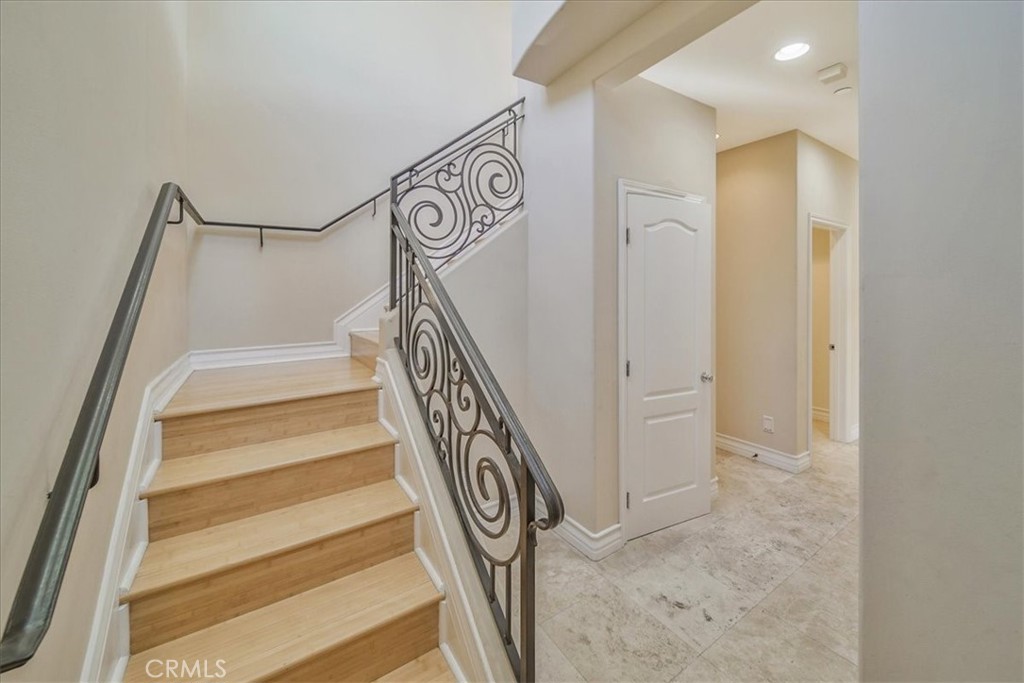 MLS #SB25244992 image #6