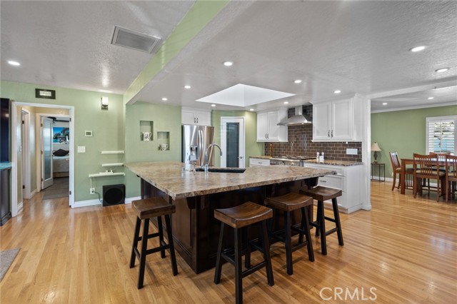 MLS #SB25245391 image #9