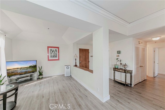 MLS #SB25245615 image #8