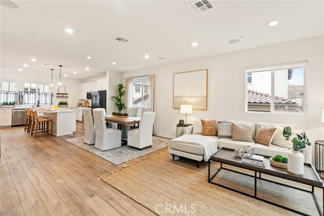 MLS #SB25245897 image #15