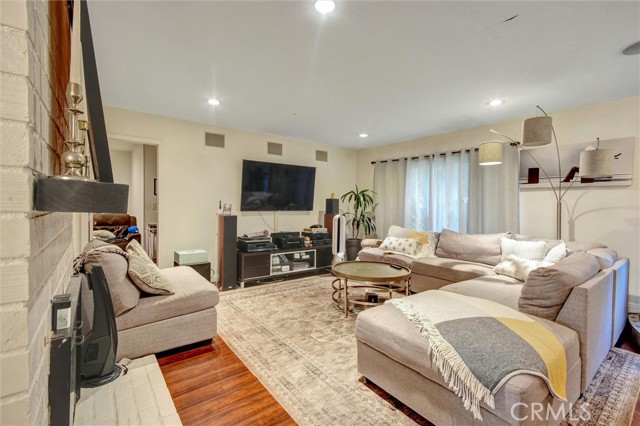 MLS #SB25246853 image #9