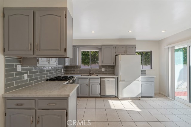 MLS #SB25246939 image #9