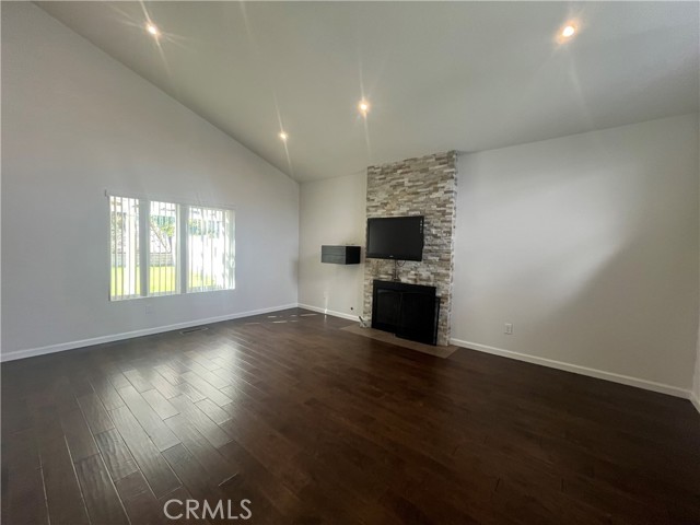 MLS #SB25248435 image #3