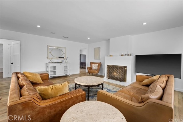 MLS #SB25248916 image #4