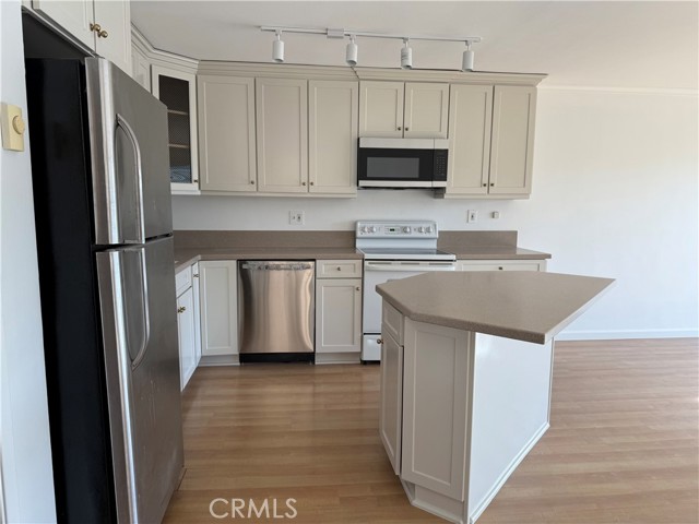 MLS #SB25250984 image #3