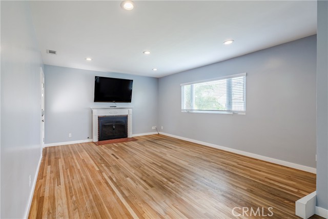 MLS #SB25251460 img 4