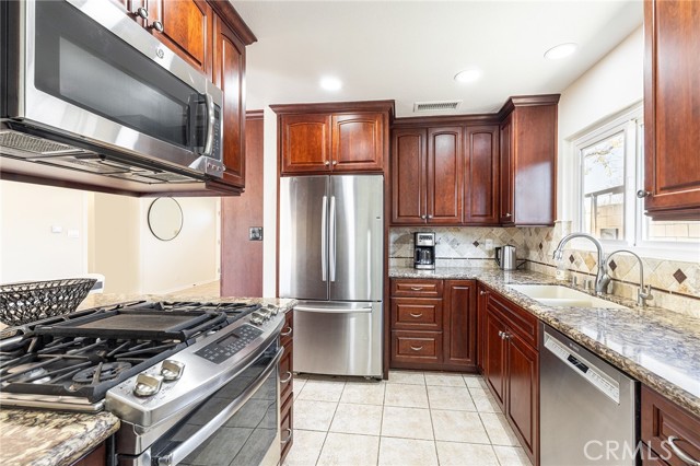 MLS #SB25252353 image #8