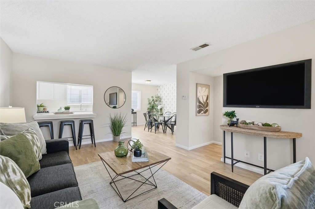 MLS #SB25252733 image #1