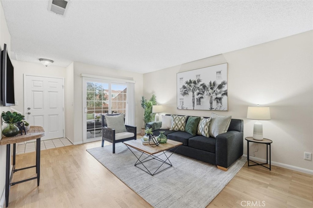 MLS #SB25252733 image #4