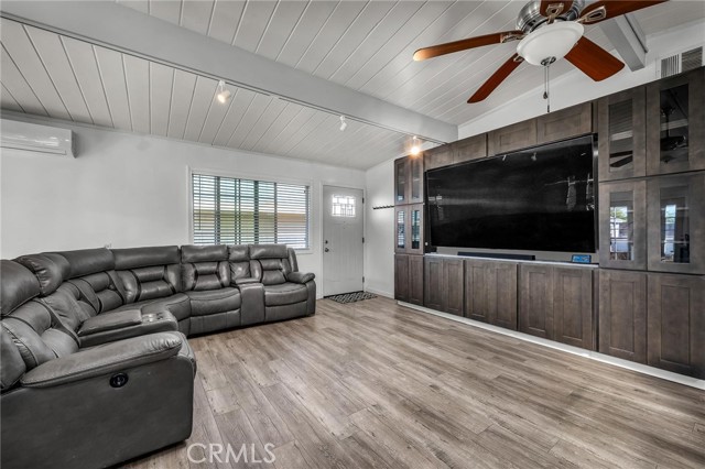 MLS #SB25252884 image #5