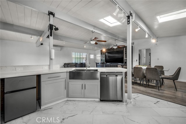 MLS #SB25252884 image #9