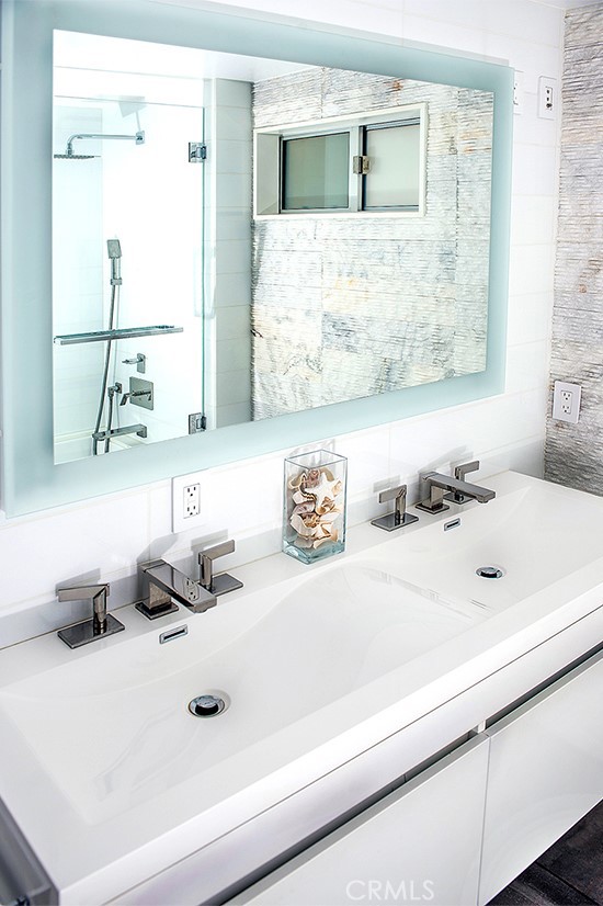 MLS #SB25253457 image #6