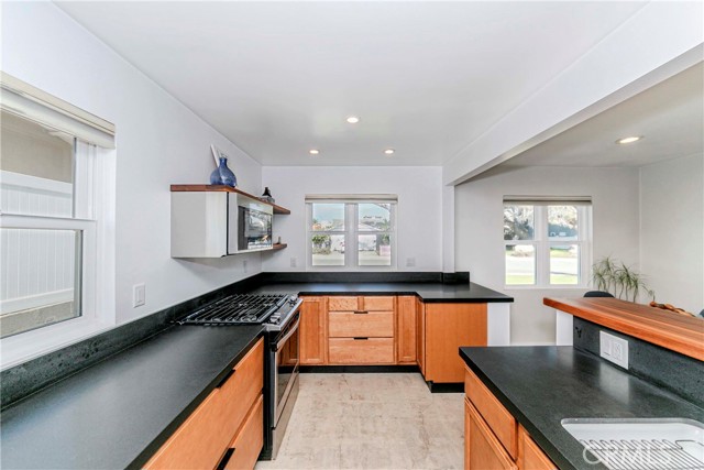 MLS #SB25253637 image #12