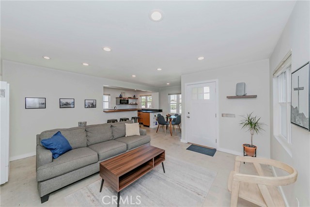 MLS #SB25253637 image #5