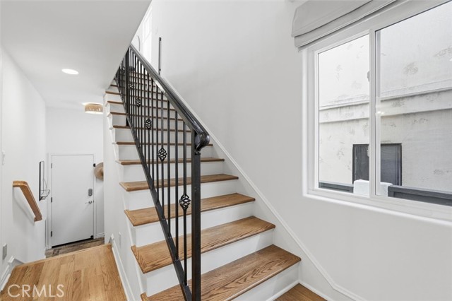 MLS #SB25253963 image #8