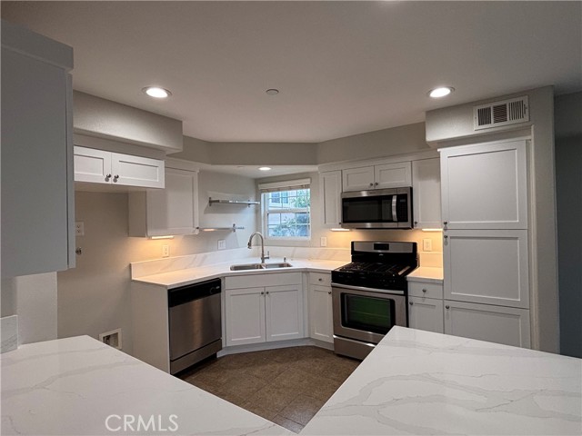 MLS #SB25254044 image #1