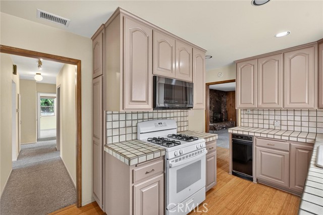 MLS #SB25254106 image #6