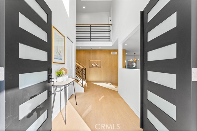 MLS #SB25254541 image #2