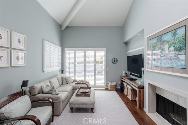 MLS #SB25254581 image #2