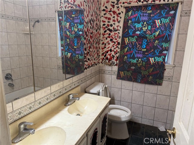 MLS #SB25254660 image #8