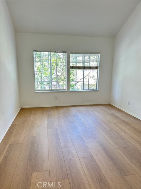 MLS #SB25254701 image #9