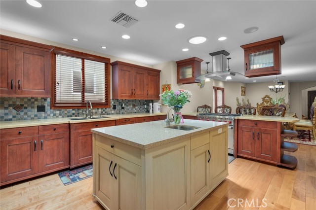 MLS #SB25254707 image #11