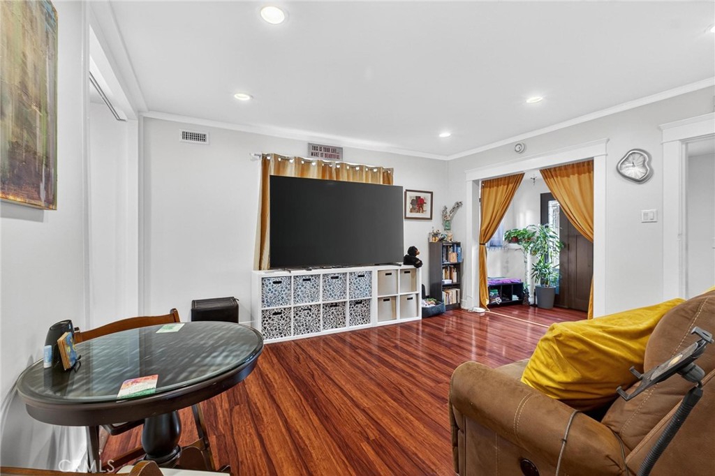 MLS #SB25254937 image #14