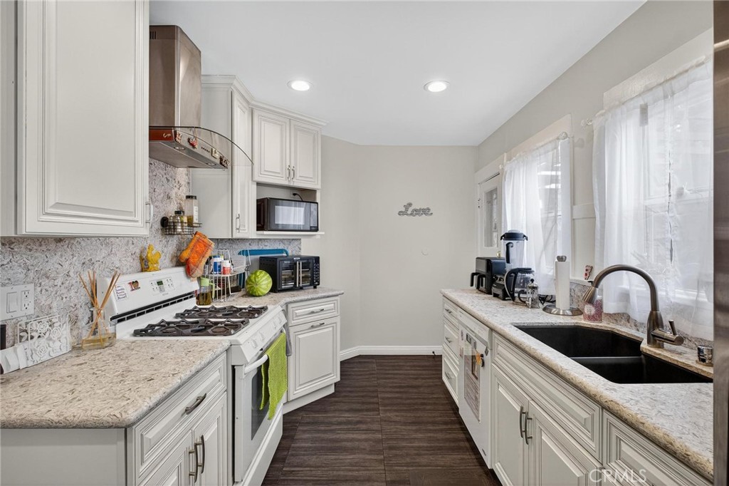 MLS #SB25254937 image #17