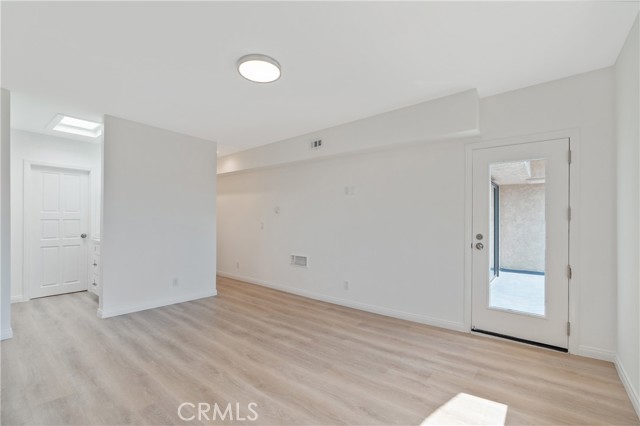 MLS #SB25255421 image #16