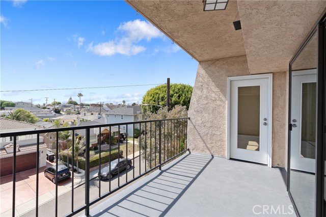 MLS #SB25255421 image #8