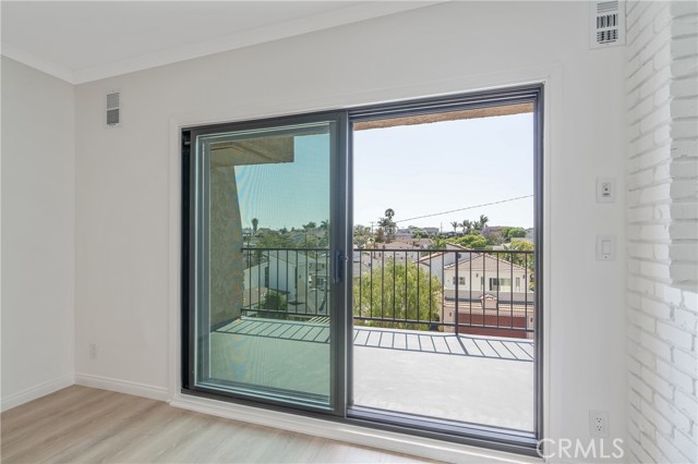 MLS #SB25255421 image #9