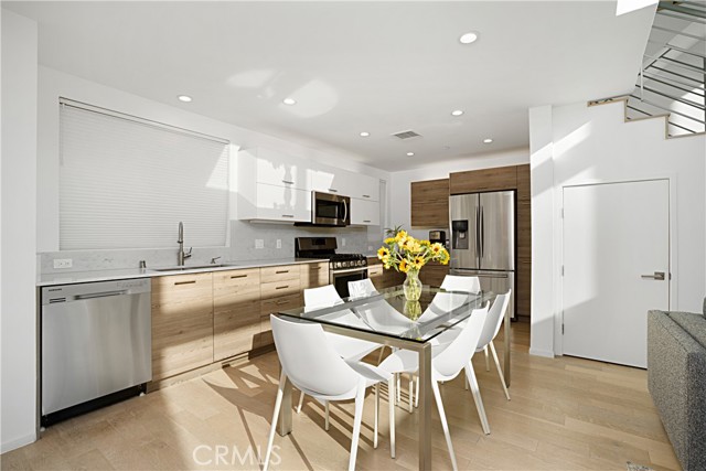 MLS #SB25256212 image #9