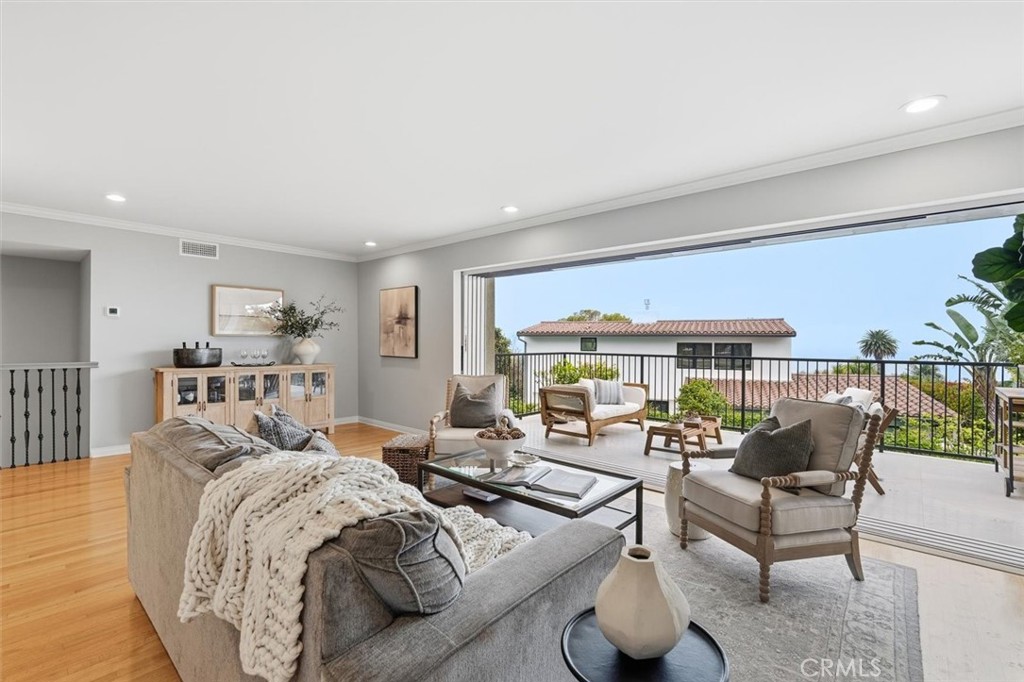 MLS #SB25256282 image #4