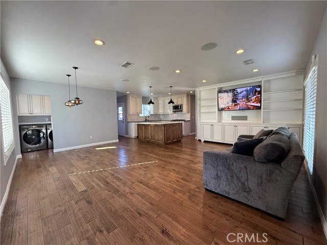 MLS #SB25256568 image #1