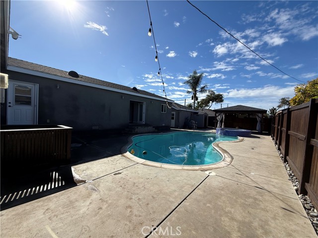 MLS #SB25256568 image #10