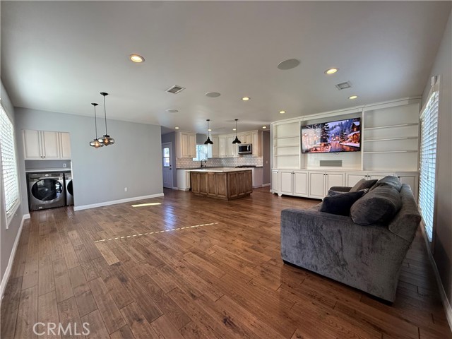 MLS #SB25256568 image #5