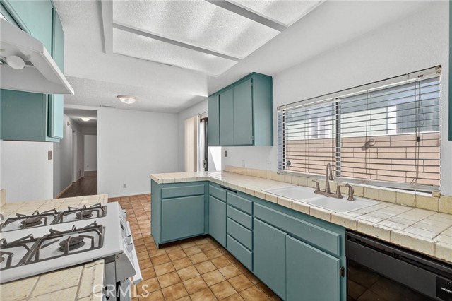 MLS #SB25256804 image #5