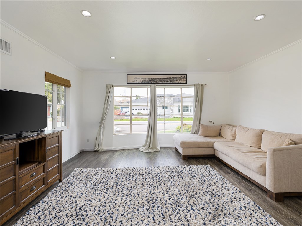 MLS #SB25256870 image #4