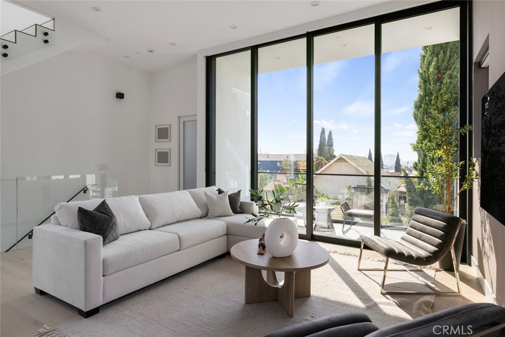 MLS #SB25256927 image #12