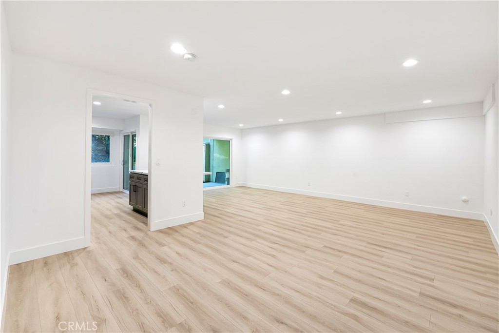 MLS #SB25257067 image #1