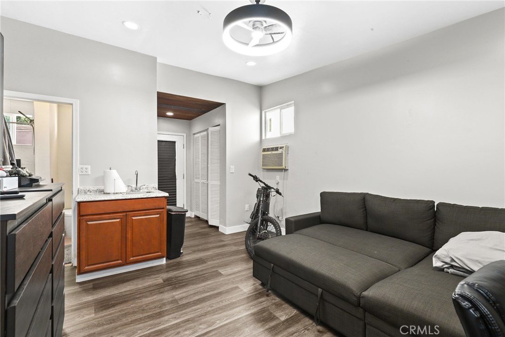 MLS #SB25257589 image #14