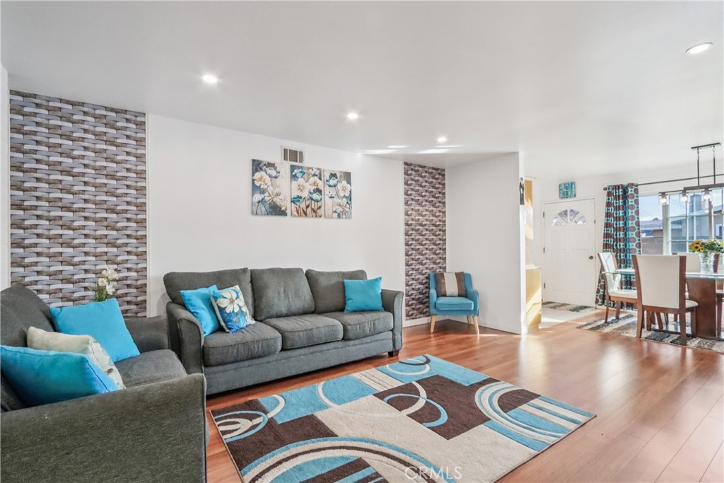 MLS #SB25257684 image #2