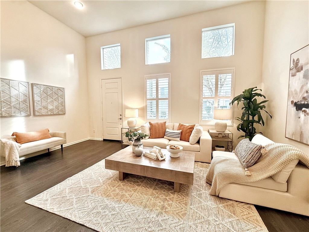 MLS #SB25258318 image #1